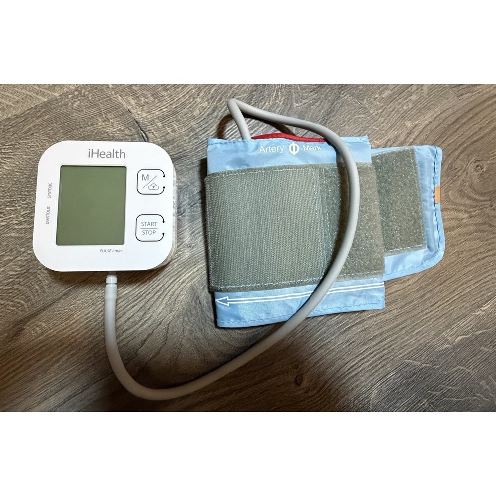 iHealth Track Blood Pressure Monitor Wireless/ Adjustable Cuff / used few times